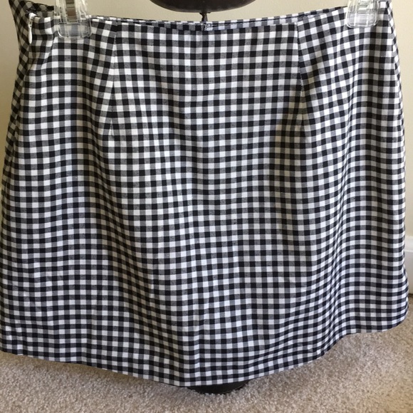 CHECKED Ruffle Trim Plaid Skort-Great Gameday Item - Picture 6 of 8